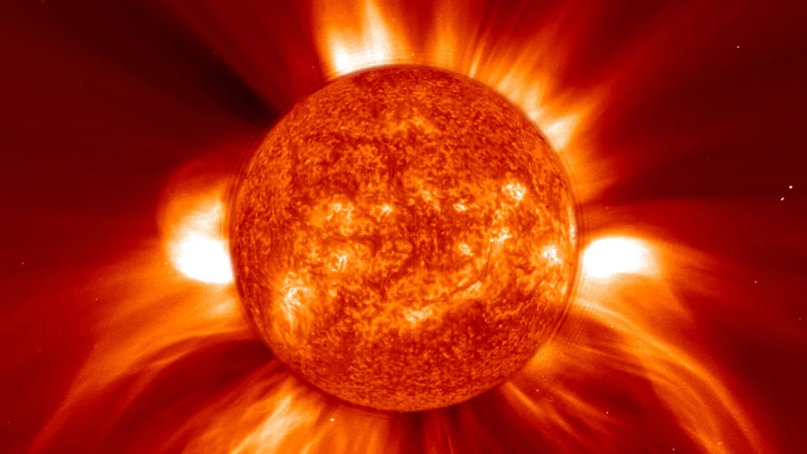 حل لغز اختلاف درجات الحرارة بين الشمس وغلافها الجوي