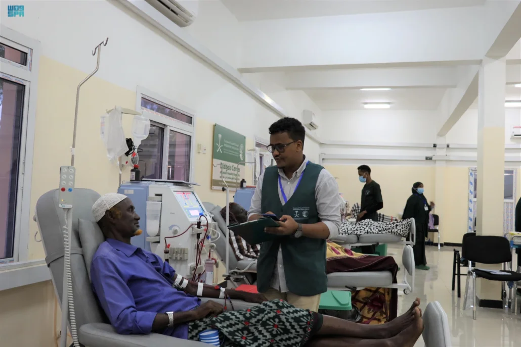 مركز الغسيل الكلوي في مستشفى بنادر في مقديشو يواصل تقديم خدماته الطبية 