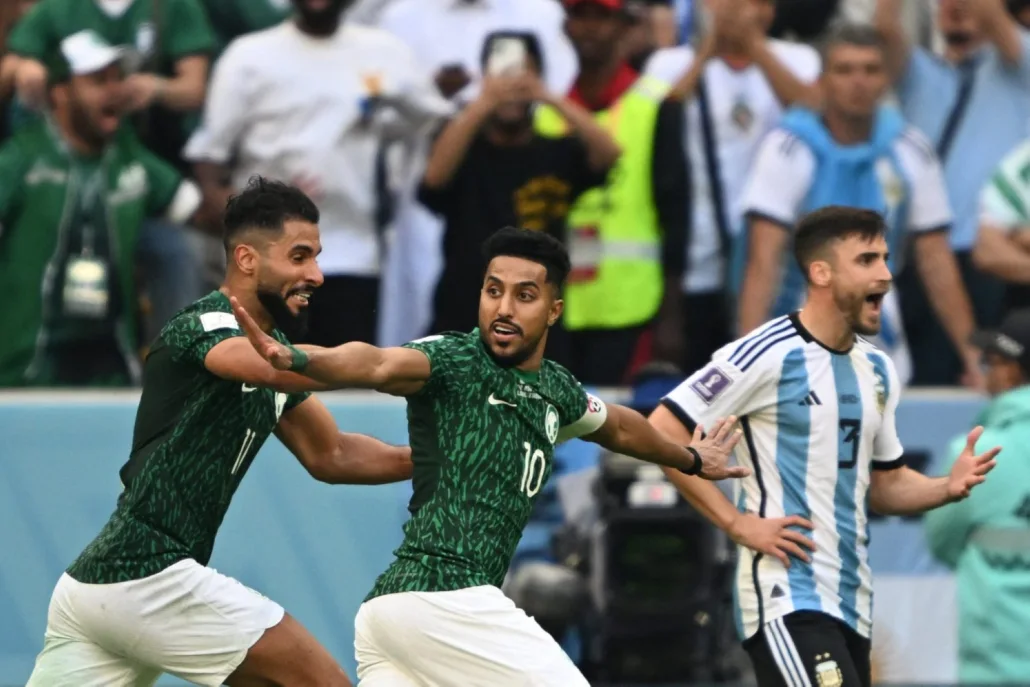 المنتخب السعودي يحقق فوزاً تاريخياً على نظيره الارجنتيني بهدفين مقابل هدف