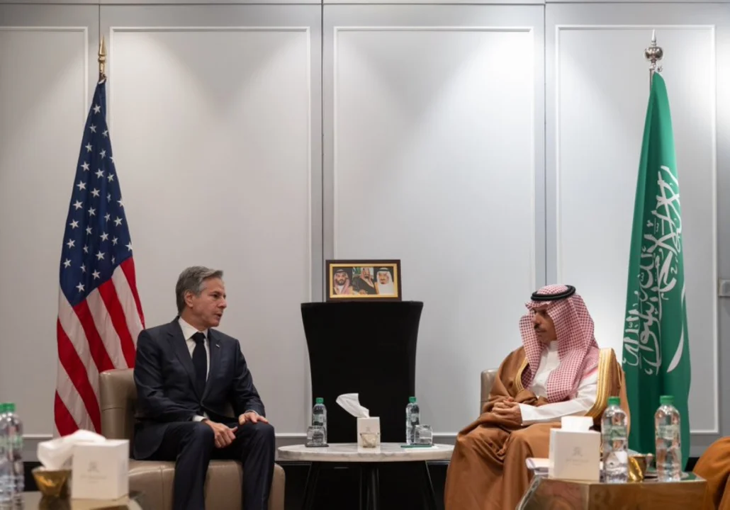 "بن فرحان" يلتقي وزير الخارجية الأمريكي أنتوني بلينكن