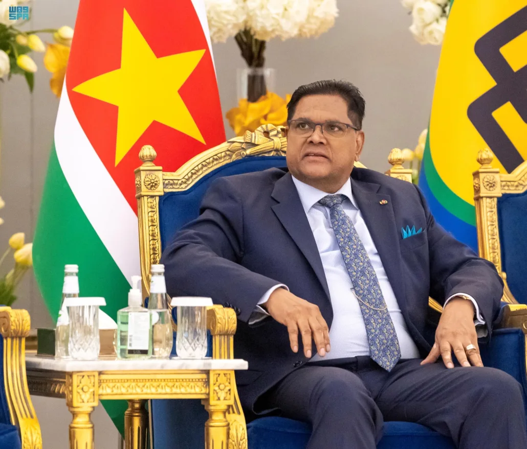 رئيس جمهورية سورينام يصل الرياض 