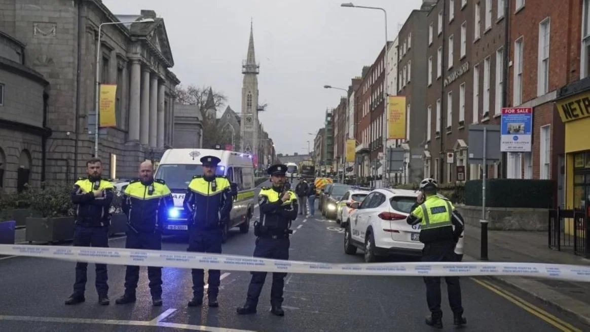 الشرطة الإيرلندية لا تشتبه بدافع إرهابي في الهجوم