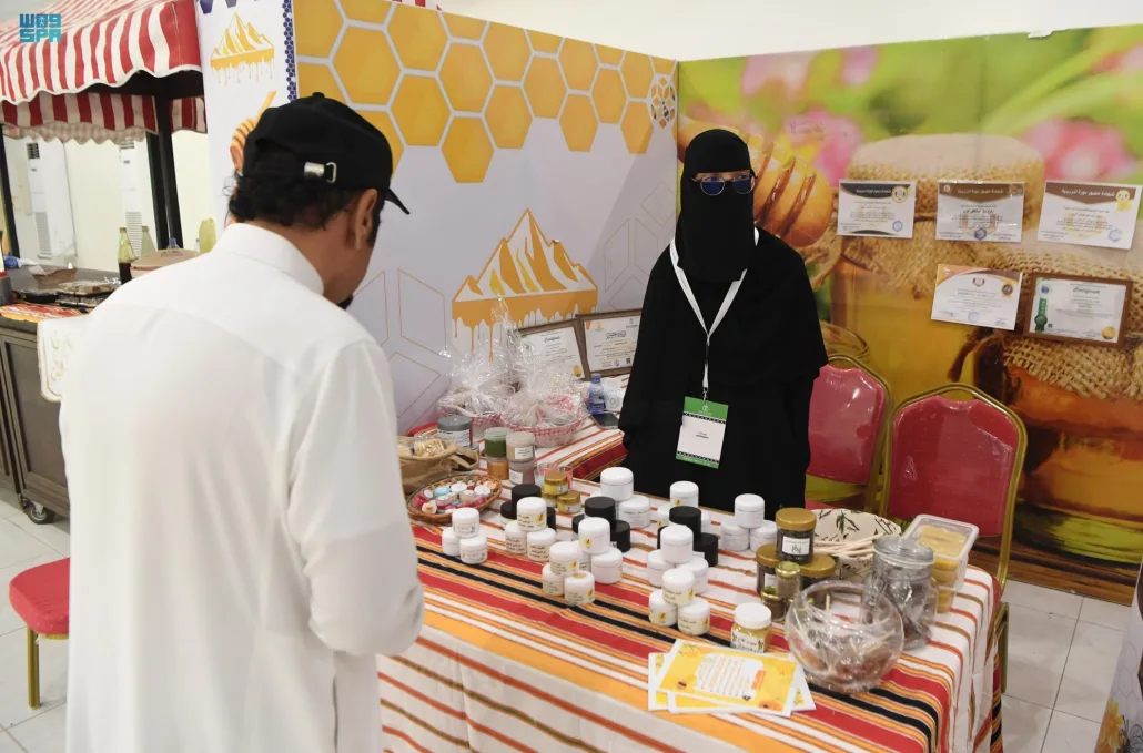 المملكة تدعم النتوسع في إنتاج عسل التحل وتسويقه