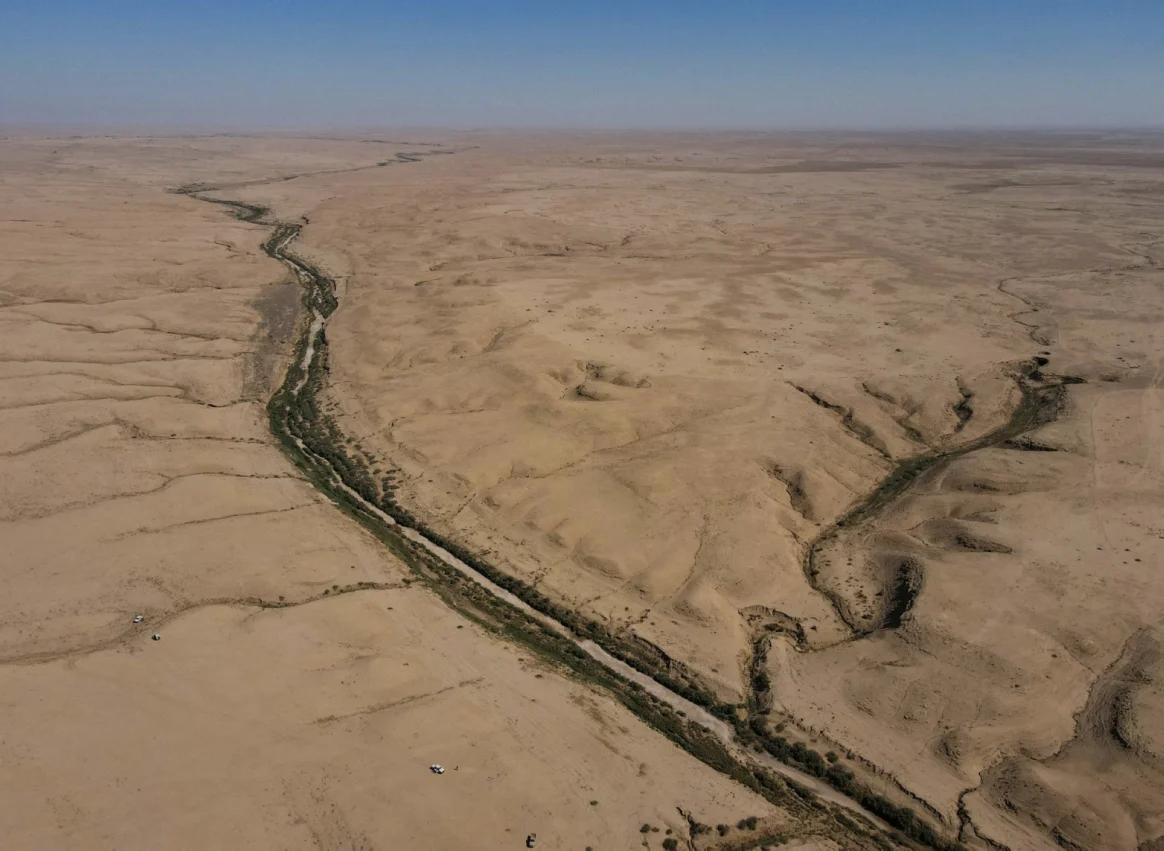  مساحات صحراوية عراقية شاسعة لطالما كانت مخبئاً للمتطرفين