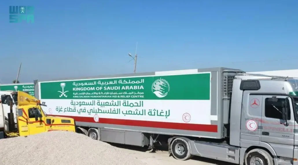 بلغ مجموع الشاحنات الإغاثية السعودية التي عبرت منفذ رفح الحدودي حتى الآن 172 شاحنة