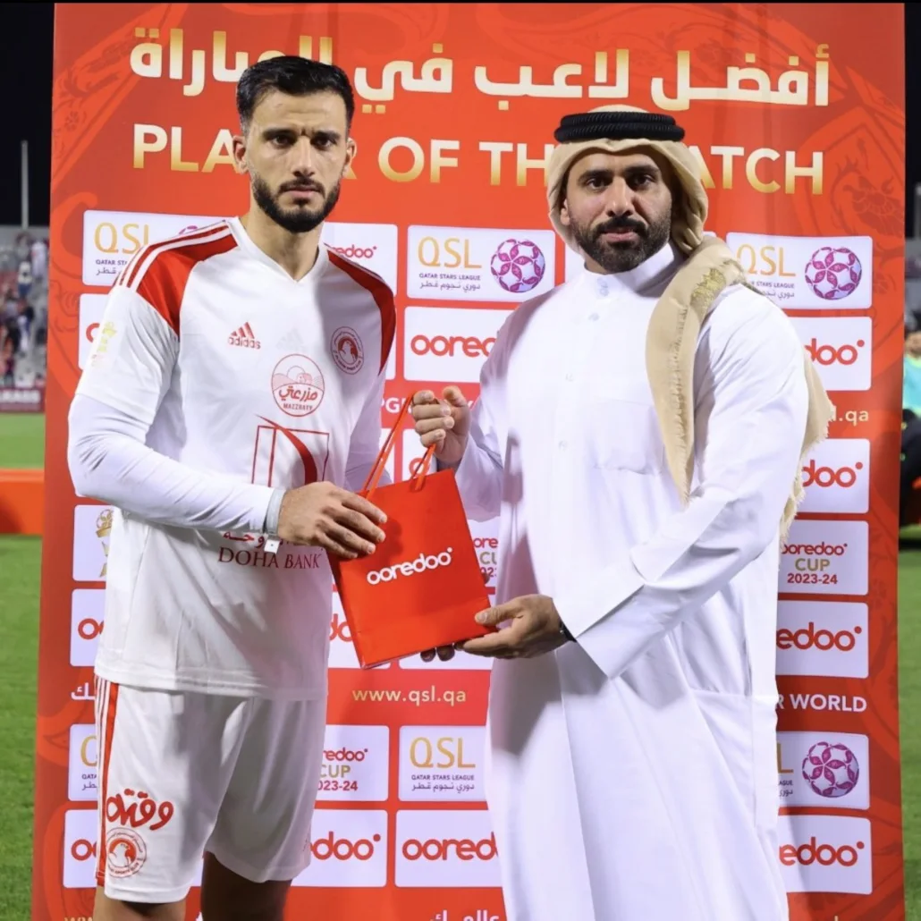 عمر السومة توّج بجائزة أفضل لاعب بالمباراة