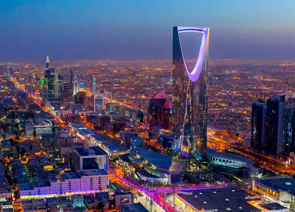 الوزراة أثنت على رفع المعايير الأمنية والدولية لجواز السفر السعودي