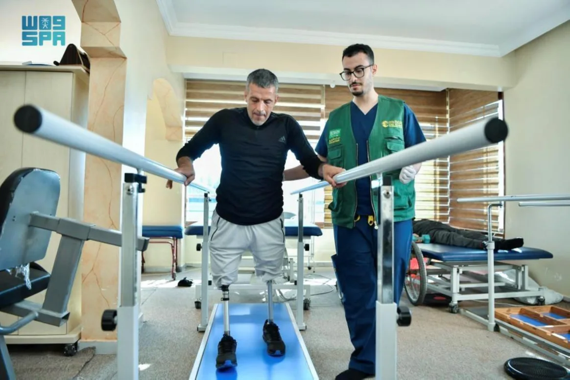 مركز الملك سلمان للإغاثة يختتم المشروع الطبي لجراحة العظام والأطراف الصناعية في مدينة الريحانية بتركيا