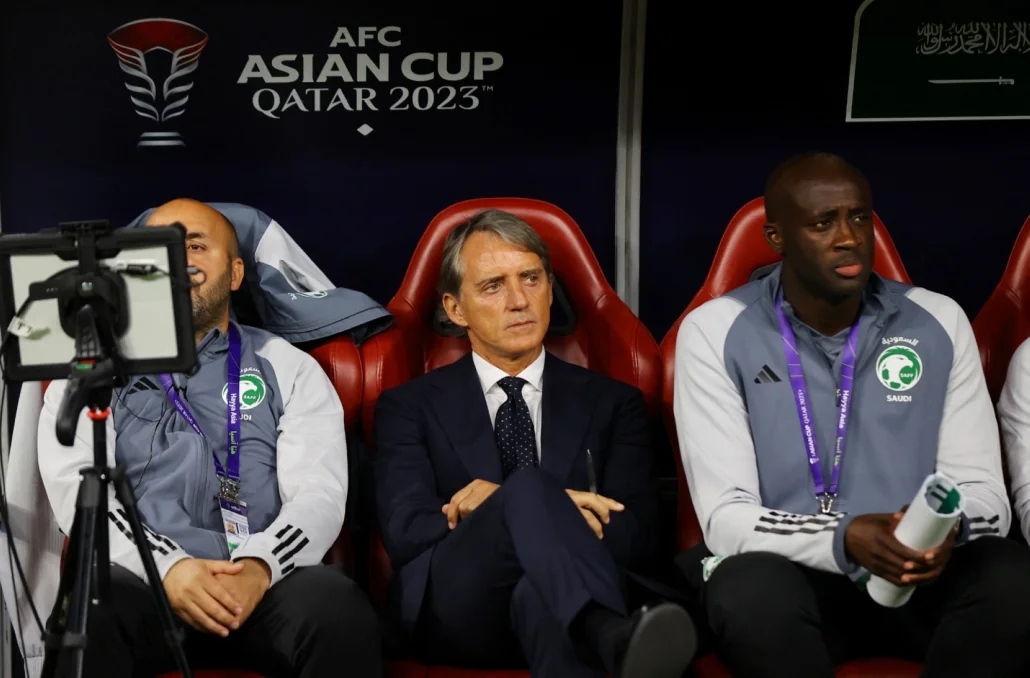 المدير الفني مانشيني يظهر لأول مرة ببطولة كأس آسيا