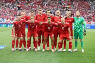 منتخب الدنمارك يستعد لمواجهة انجلترا في يورو 2024