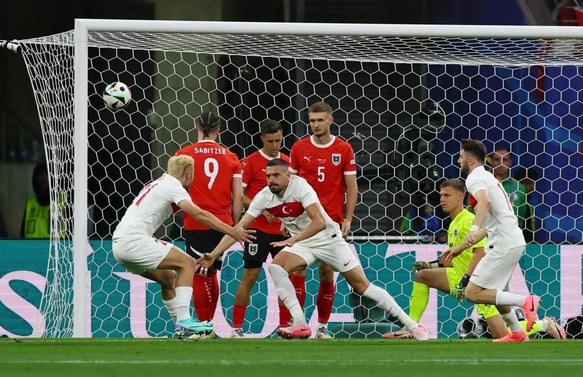 مباراة  تركيا والنمسا في يورو 2024