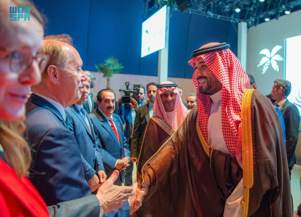 ولي العهد خلال مشاركته بحفل الاستقبال في باريس