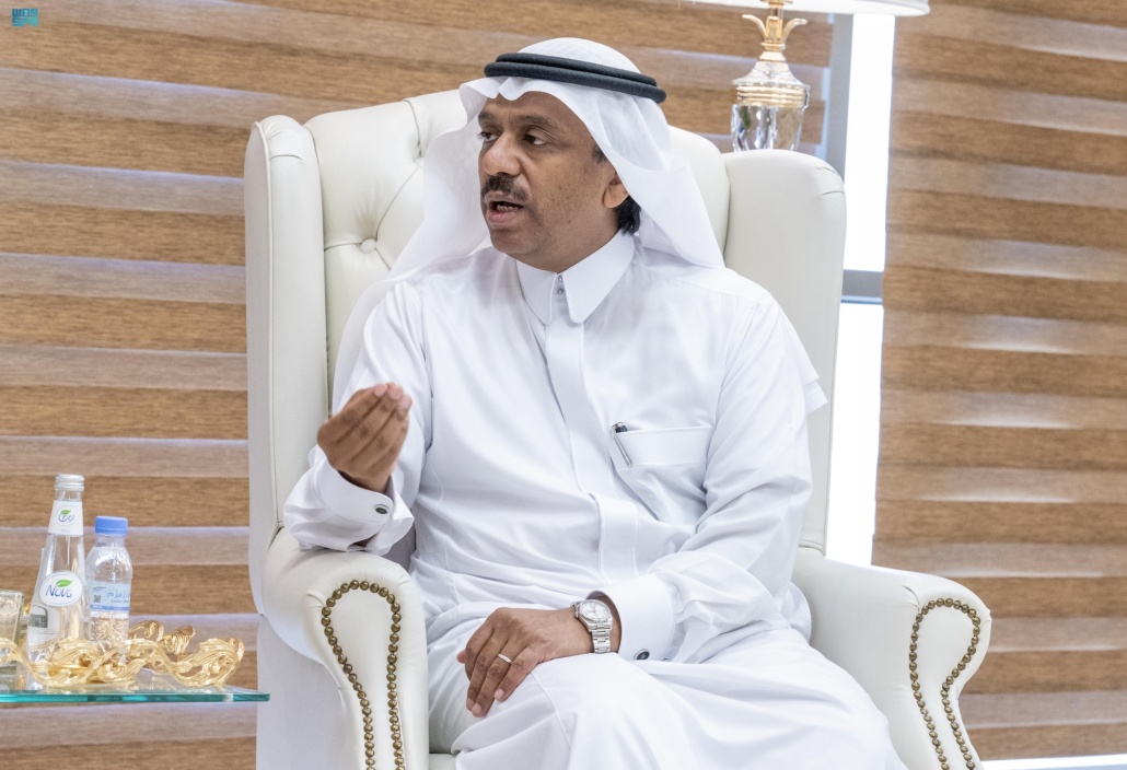 نائب وزير الحج يتحدث عن التأشيرات الإلكترونية