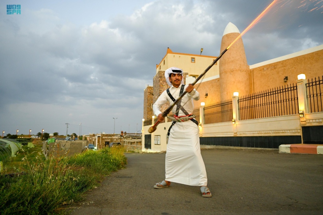 جانب من فعاليات قرية بن عضوان السياحية