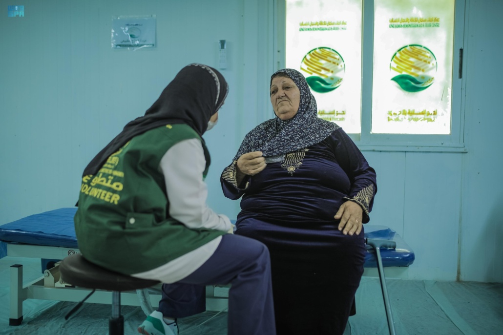تقديم دورات توعوية وصحية للاجئين السوريين بمخيم الزعتري