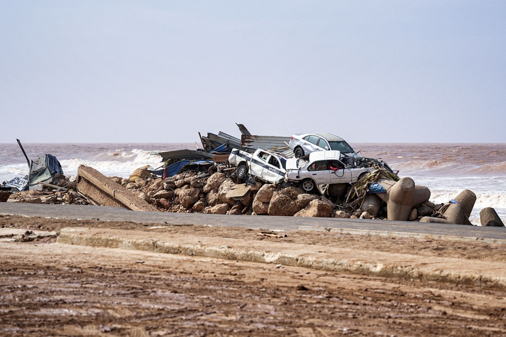 جانب من سيول وفيضانات ليبيا