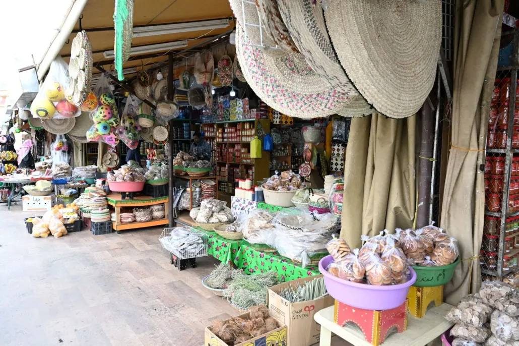 منتجبات شعبية وتراثية في  سوق زمان الشعبي في حائل 