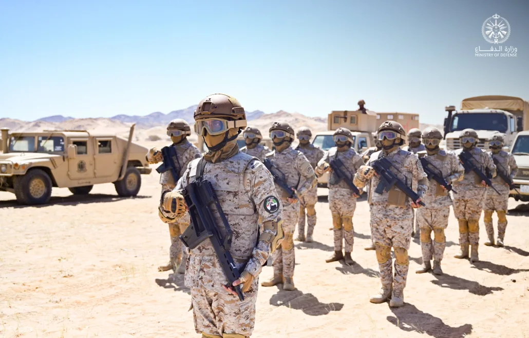 قوات سعودية - أمريكية تنفذ تمرين "الغضب العارم" 8360954