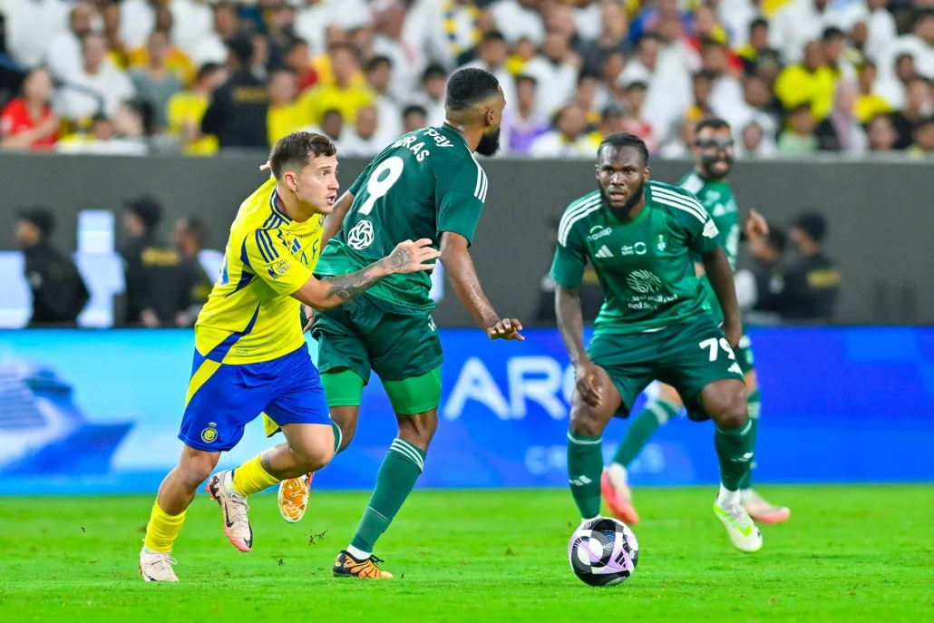 مباراة النصر والأهلي في دوري روشن