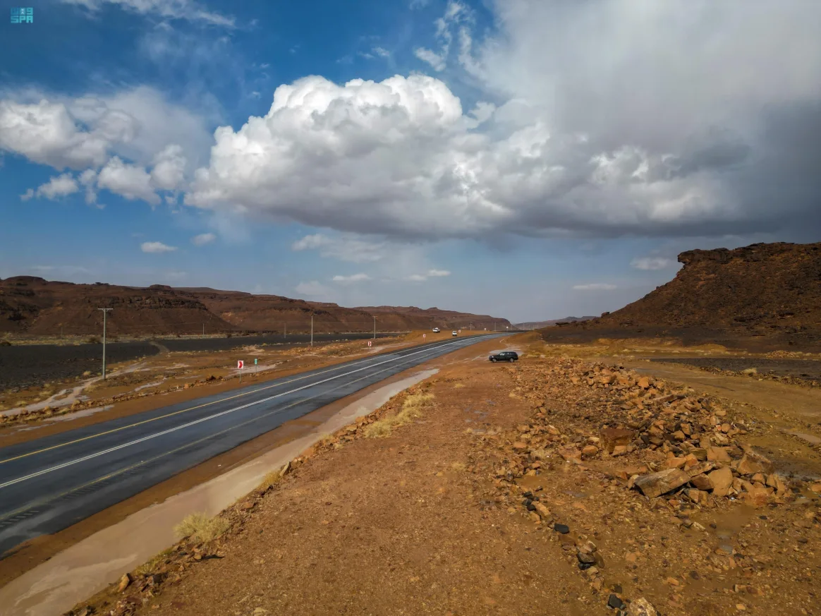 الأمطار قد تؤدي إلى جريان السيول مصحوبة بزخات من البرد