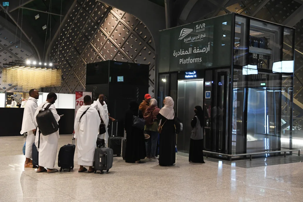 قطار الحرمين يزيد عدد رحلاته في العشر الأواخر