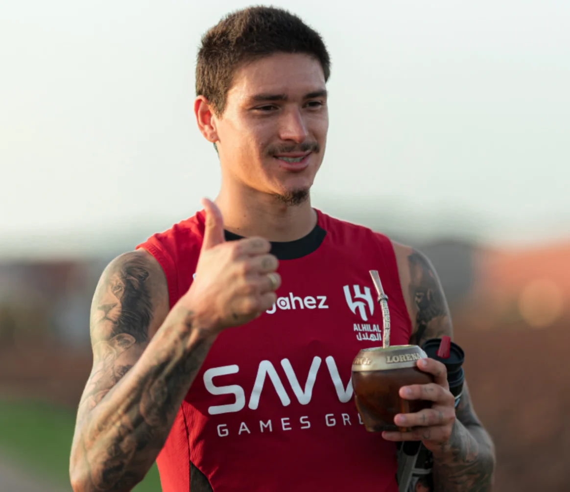 البرتغالي داروين نونيز مهاجم الهلال