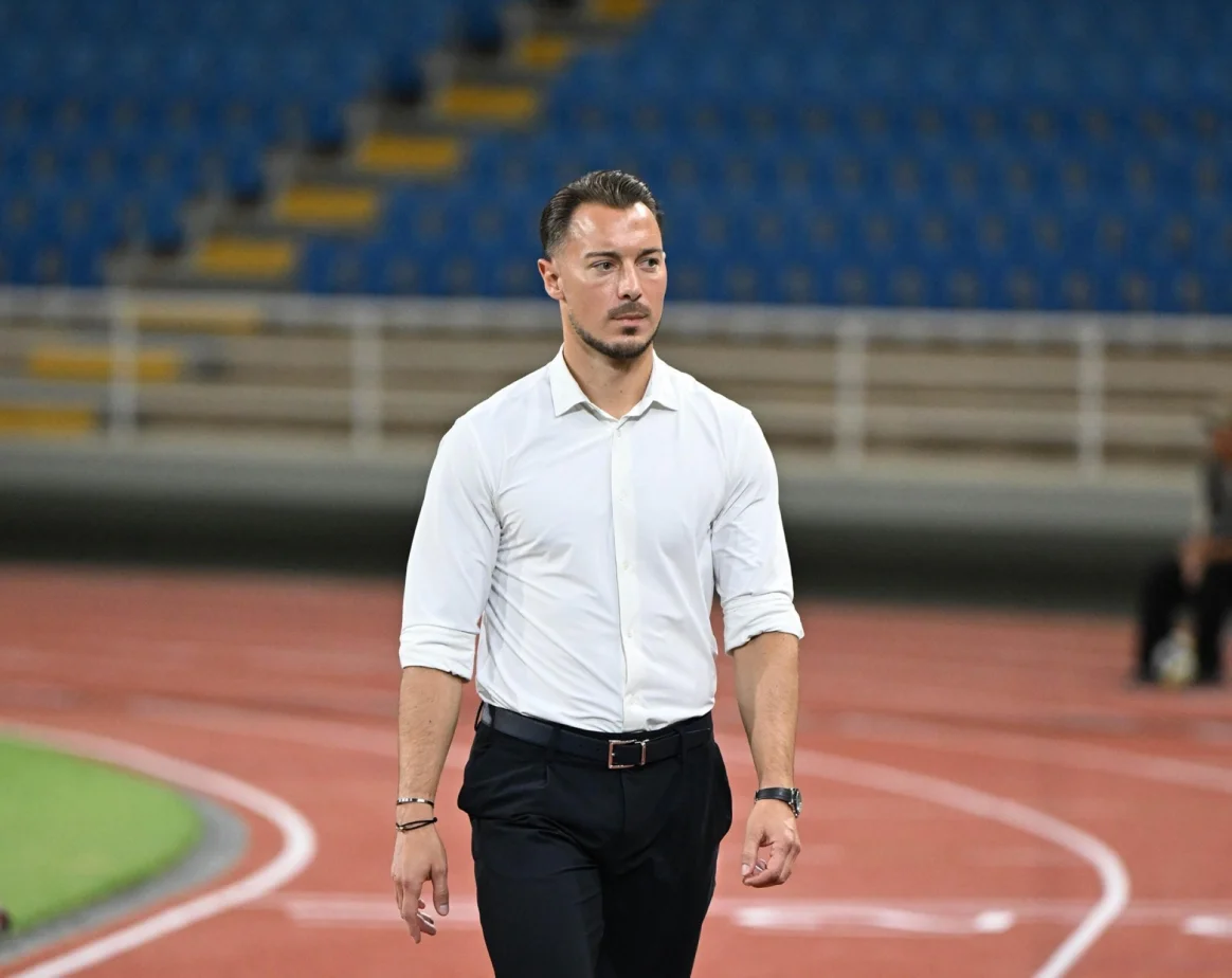 ماتياس يايسله مدرب الأهلي