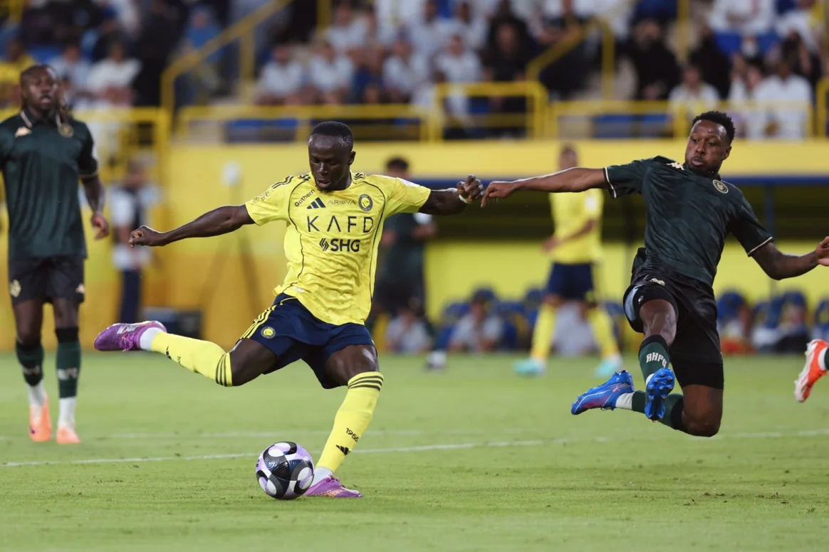 ساديو ماني يزين التشكيلة المثالية للجولة الثانية من روشن