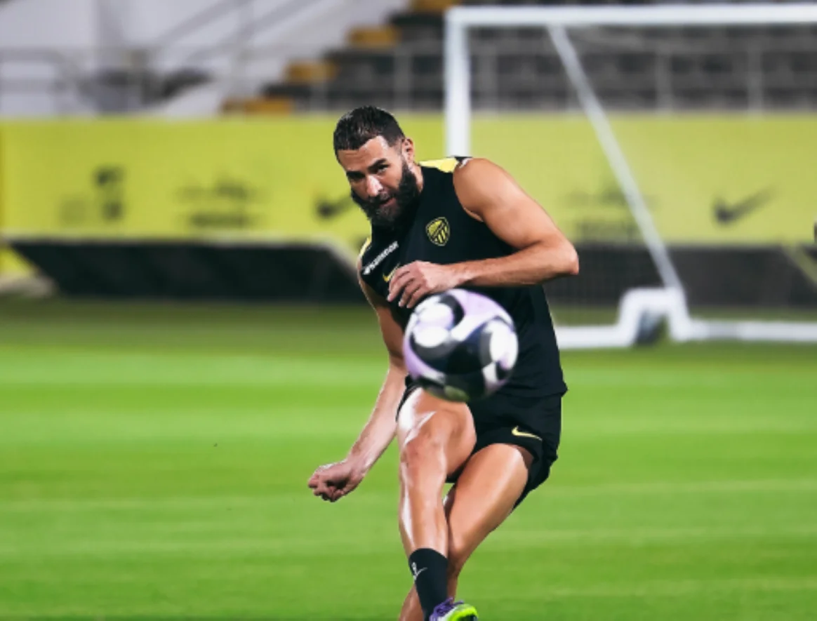 موقف كريم بنزيما من المشاركة في لقاء الاتحاد والنصر