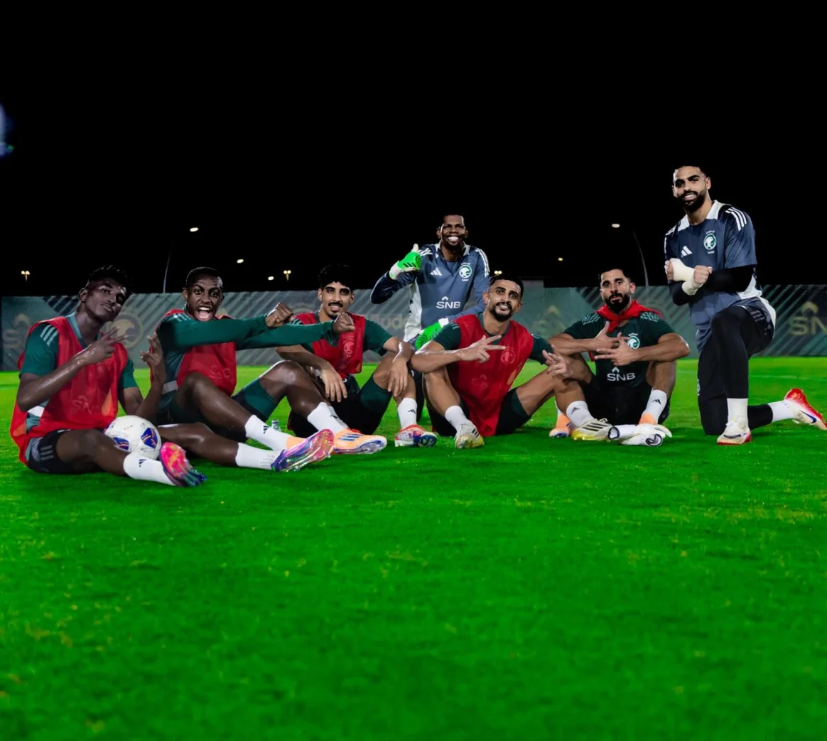 الأخضر يواصل إعداده لإندونيسيا