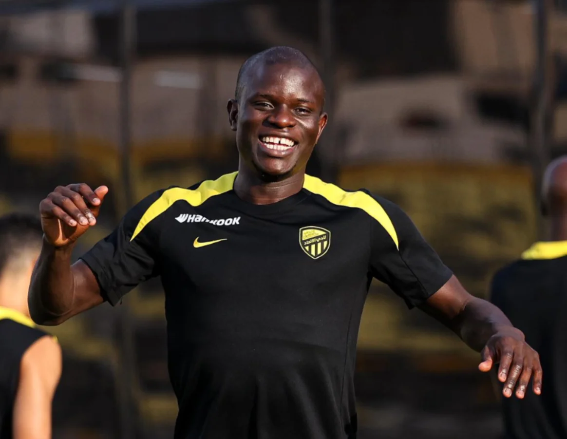 نغولو كانتي يقترب من الدوري الفرنسي