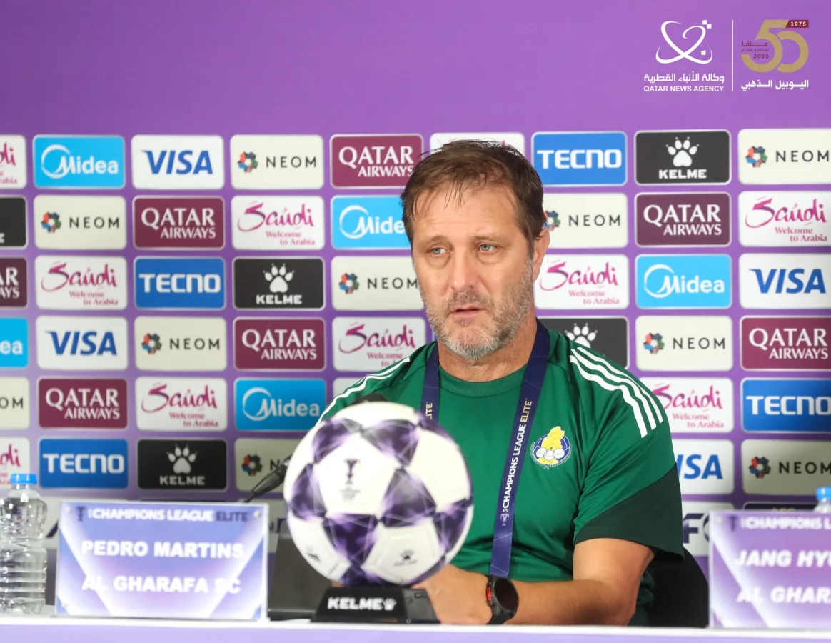 البرتغالي بيدرو مارتينز، المدير الفني لفريق الغرافة القطري