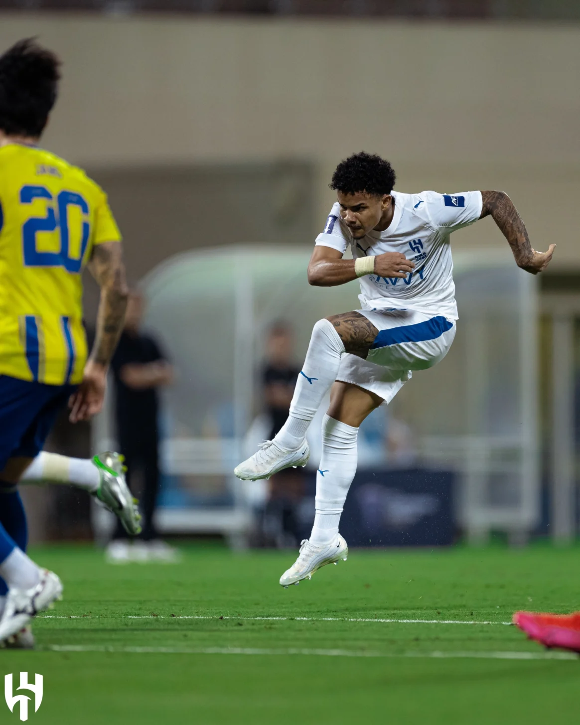 كايو سيزار لحظة تسجيل الهدف الثاني