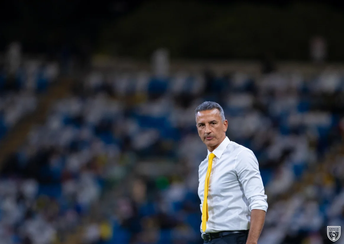 بريكليس شاموسكا مدرب التعاون