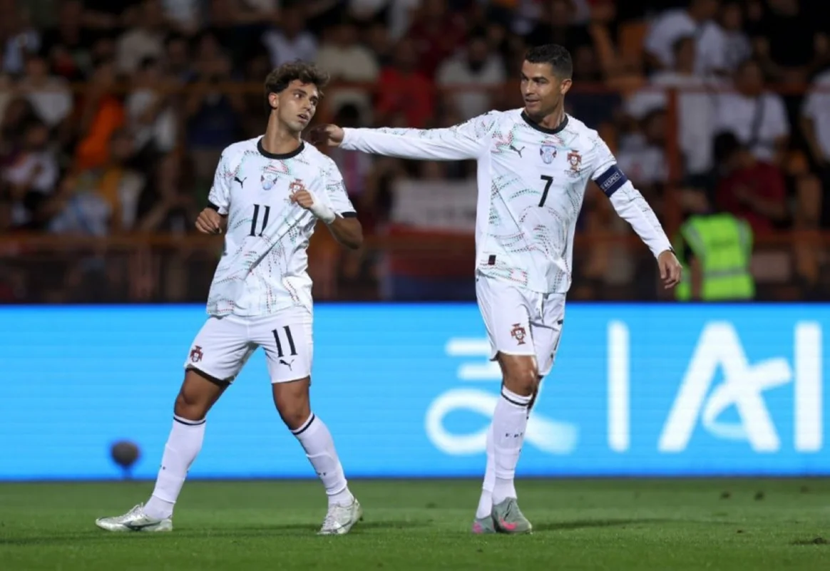 رونالدو وفيليكس بقميص المنتخب البرتغالي