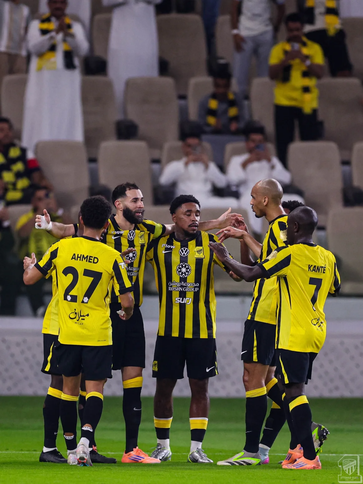 لاعبو الاتحاد