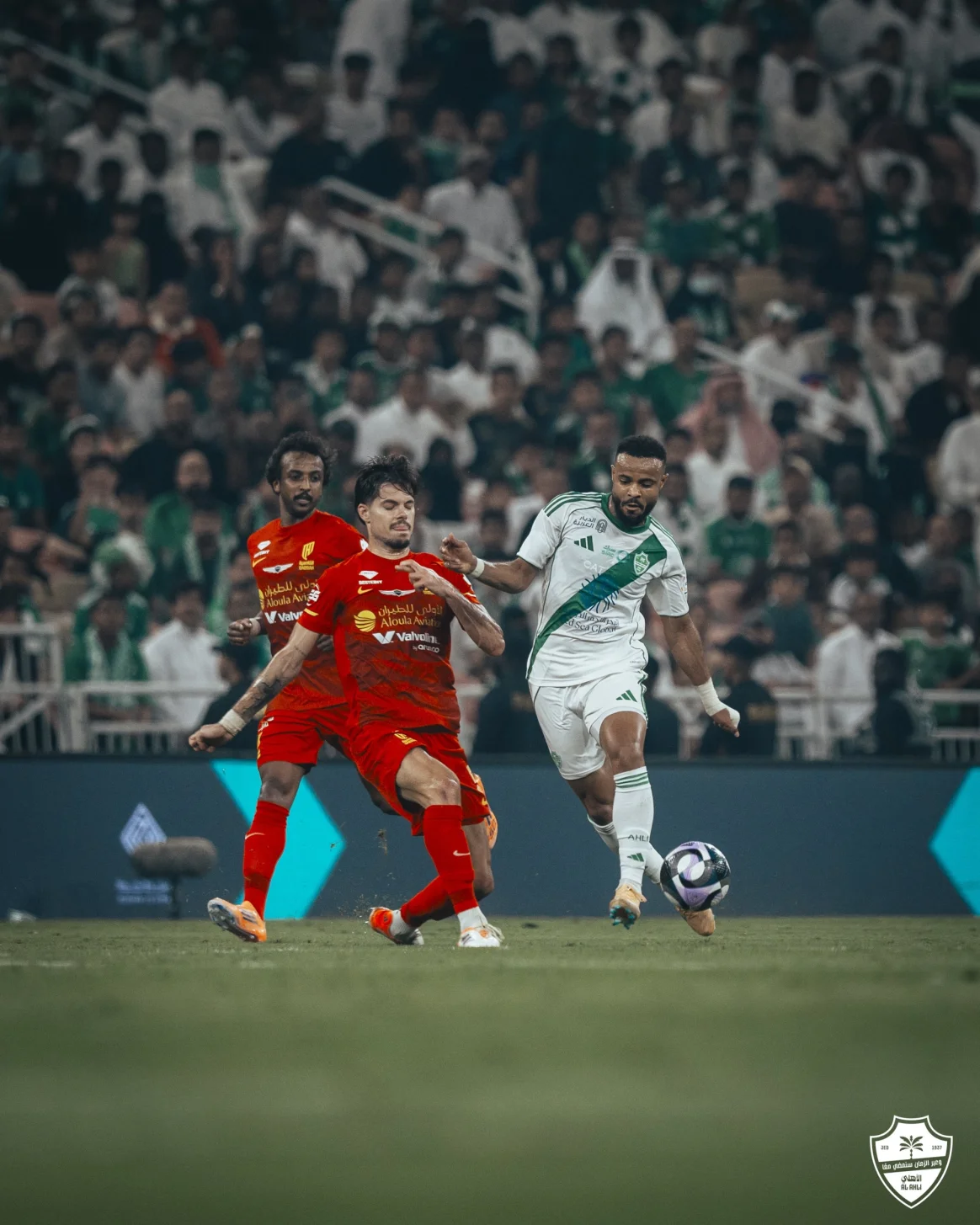 الأهلي أمام القادسية