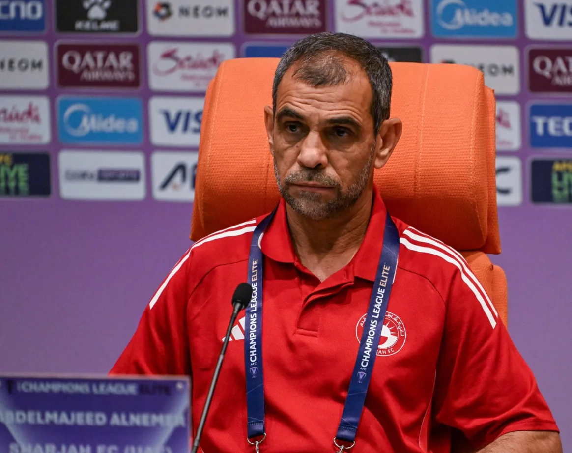 عبدالمجيد النمر، المدير الفني لفريق الشارقة الإماراتي