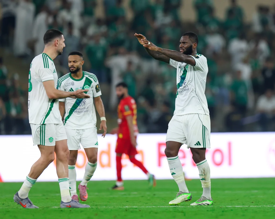 مواجهة الأهلي أمام القادسية