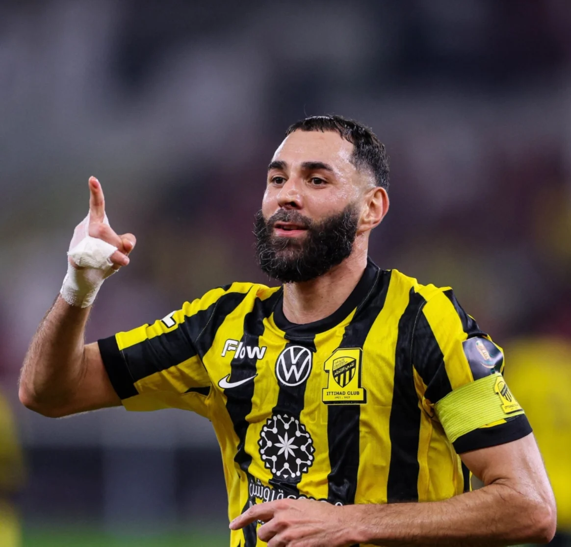 كريم بنزيما لاعب الاتحاد