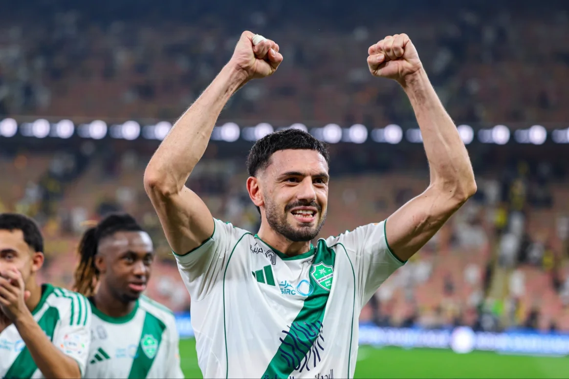 ميريح ديميرال لاعب الأهلي