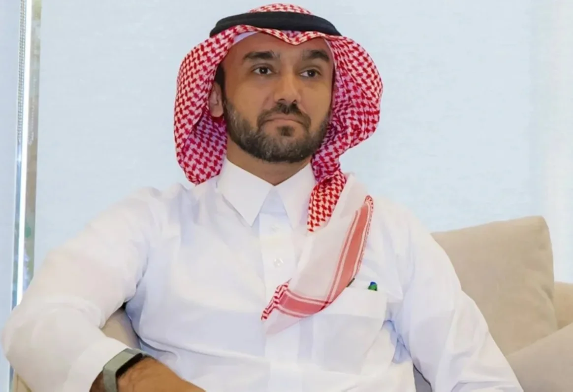 الأمير عبدالعزيز بن تركي الفيصل وزير الرياضة