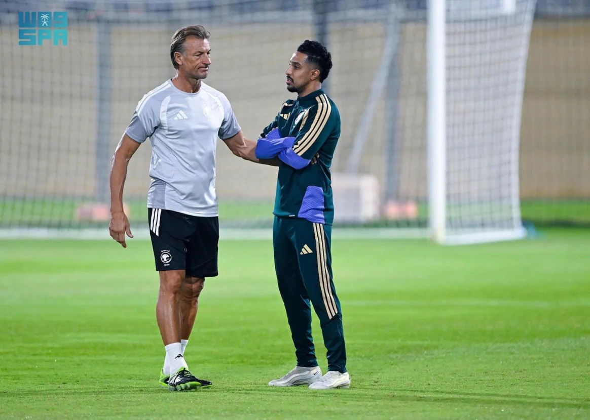 جانب من تدريبات الأخضر الأخيرة استعدادا لمواجهة نظيره المغربي