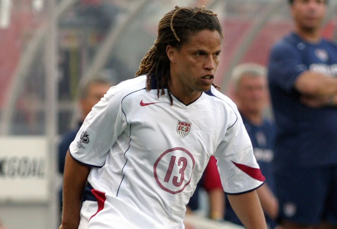 لاعب الوسط الأميركي كوبي جونز