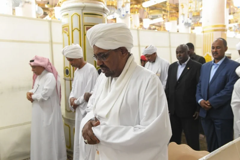 الرئيس السوداني يزور المسجد النبوي