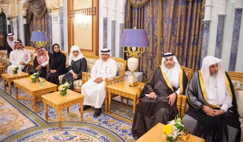 خادم الحرمين يستقبل رئيس وأعضاء مجلس أمناء مركز الملك عبد العزيز للحوار الوطني