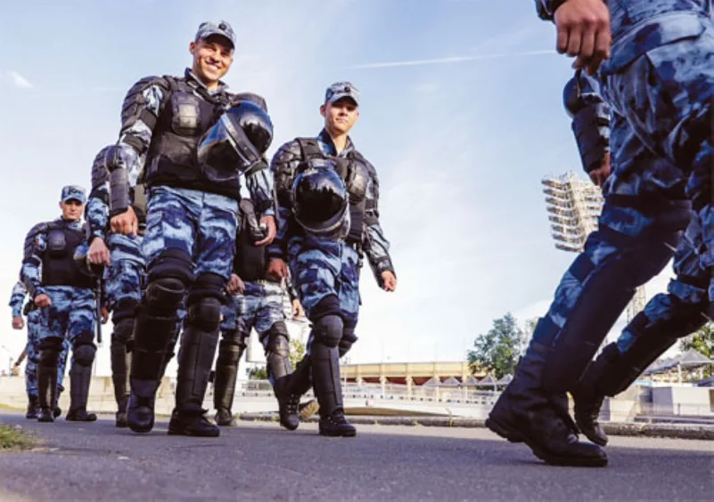 روسيا تنشر الآلاف من أفراد الشرطة في 11 مدينة