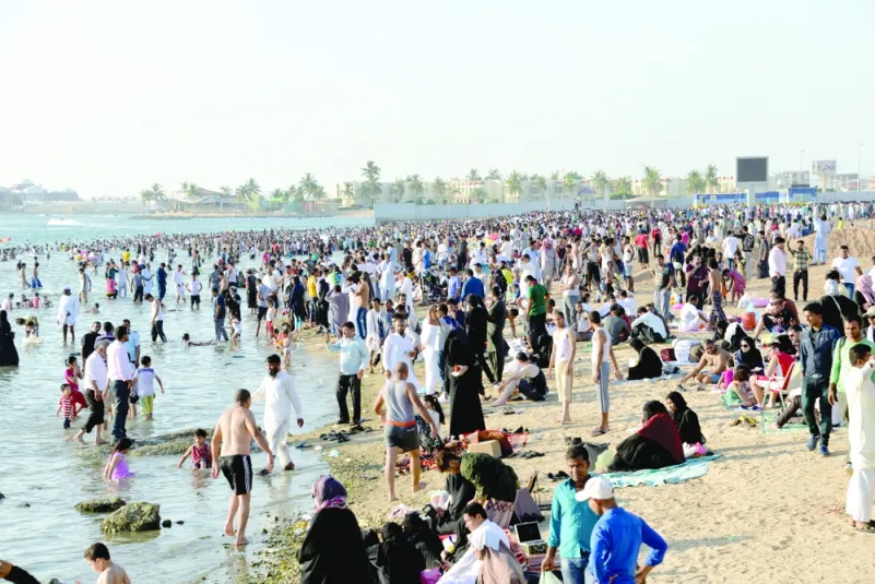 «إسكندرية جدة» تجذب المقيمين في المملكة للتنزه أيام العيد