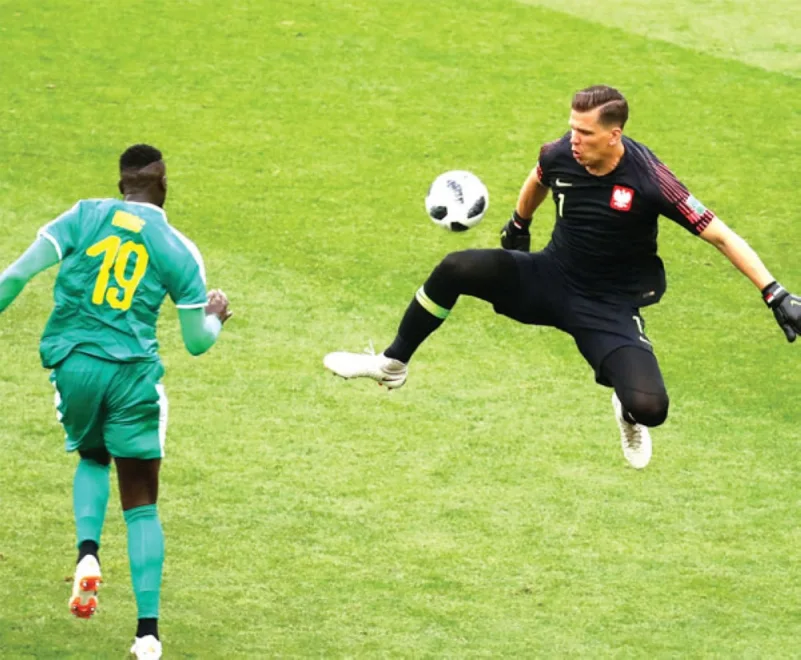 السنغال تنتزع أول فوز إفريقي بإسقاط بولندا