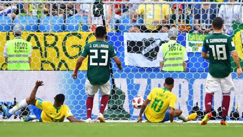 نيمار يتألق ويقود البرازيل لدور الثمانية على حساب المكسيك
